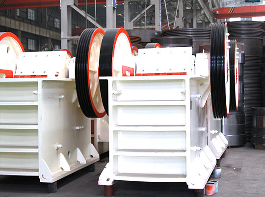 無(wú)知加大意必危險(xiǎn)，防護(hù)加警惕 安全——紅星機(jī)器開(kāi)展消防演習(xí)